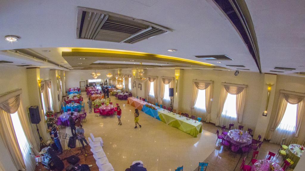 Hotel Emperador Ambato Exterior foto